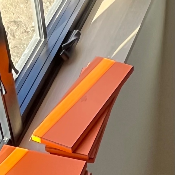 Hermes boxes - Scarf and Tie size! - Picture 3 of 4